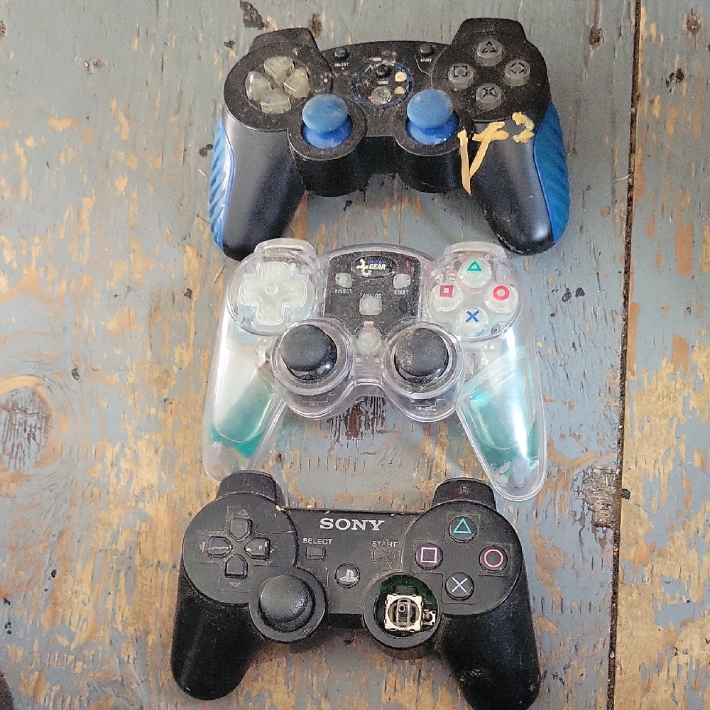 Sony DualShock Controllers - Black, Blue, and Clear (UNTESTED/BROKEN)